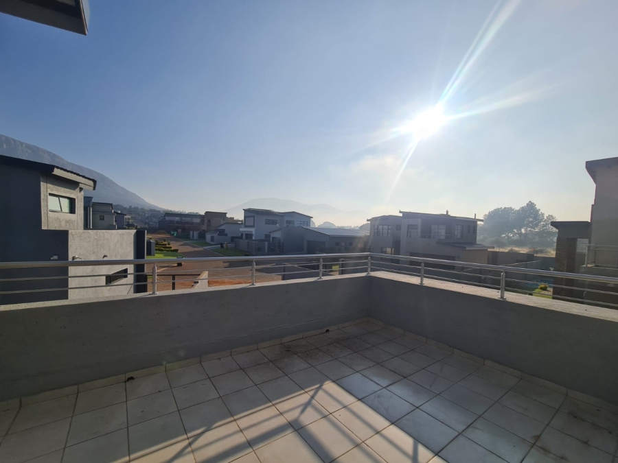 To Let 4 Bedroom Property for Rent in Melodie North West